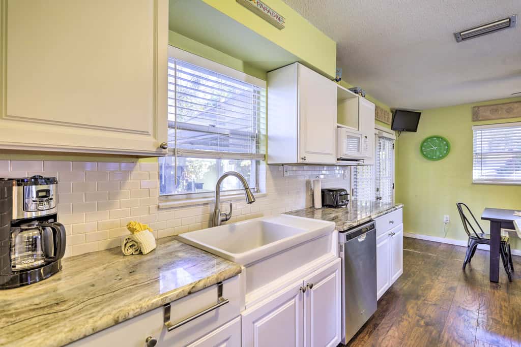 Cape Canaveral Cottage w/ Hot Tub: Walk to Beach