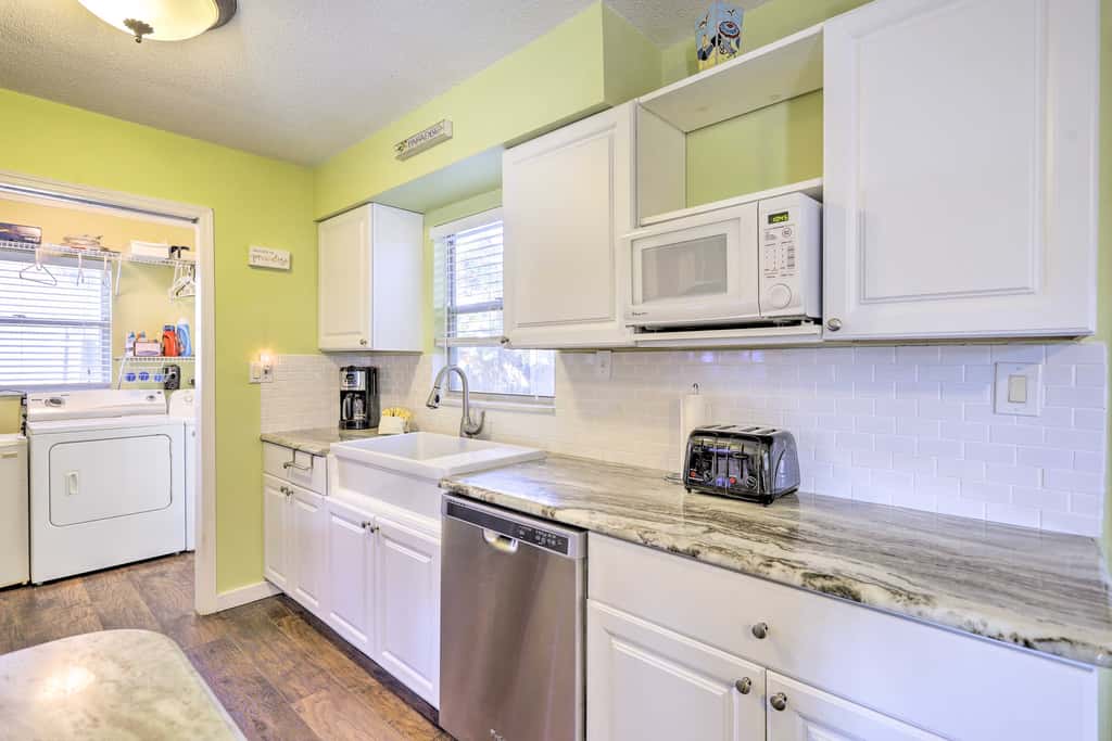 Cape Canaveral Cottage w/ Hot Tub: Walk to Beach