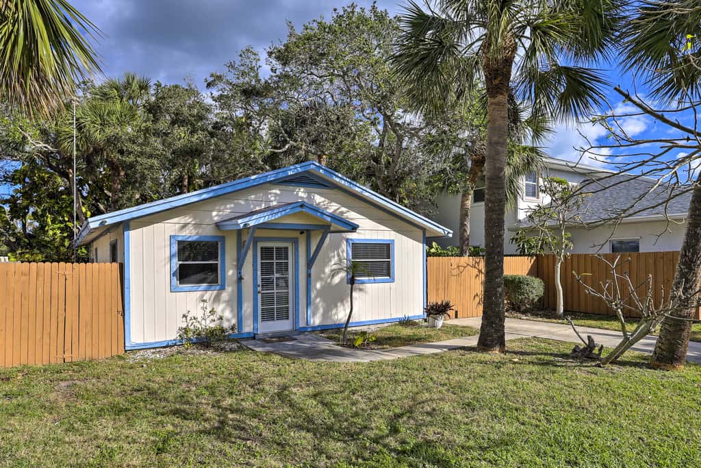 Cape Canaveral Cottage w/ Hot Tub: Walk to Beach