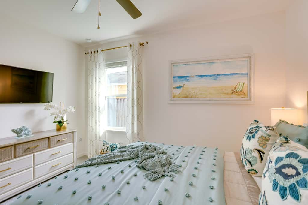 Beautiful Port St Lucie Home w/ Hot Tub!