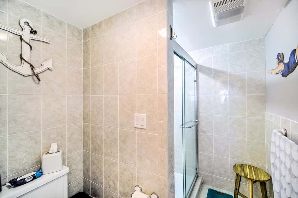 Lovely Fort Pierce Condo, Walk to Beach!