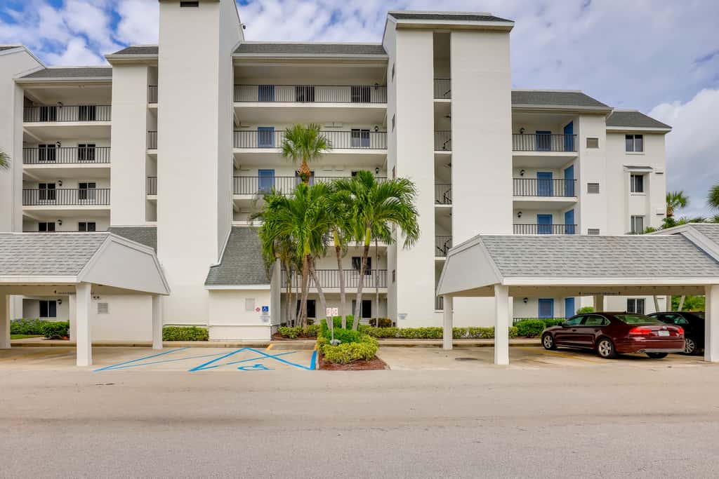Ocean Village Condo: 3 Pools, Hot Tub & Beach