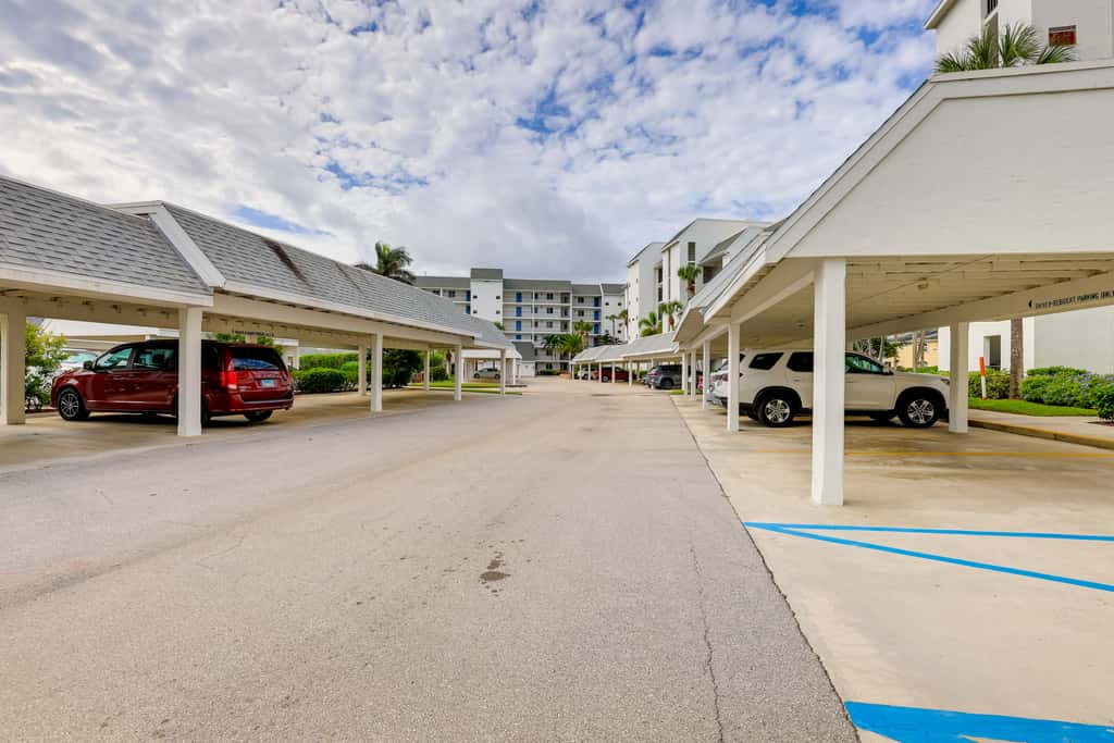 Ocean Village Condo: 3 Pools, Hot Tub & Beach