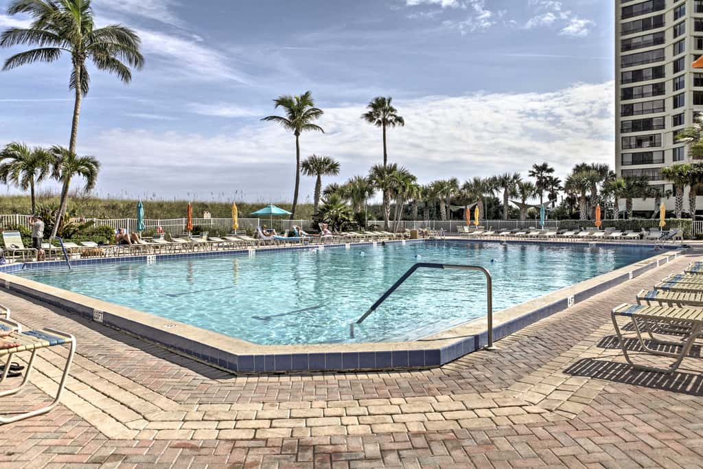 Ocean Village Condo: 3 Pools, Hot Tub & Beach