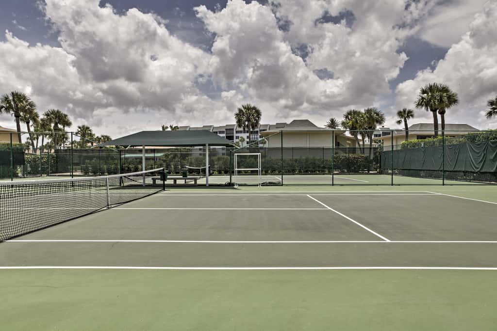 Ocean Village Condo: 3 Pools, Hot Tub & Beach