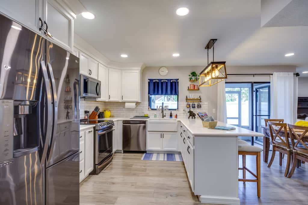 5 Mi to Beach: Jupiter Townhome w/ Pool Access