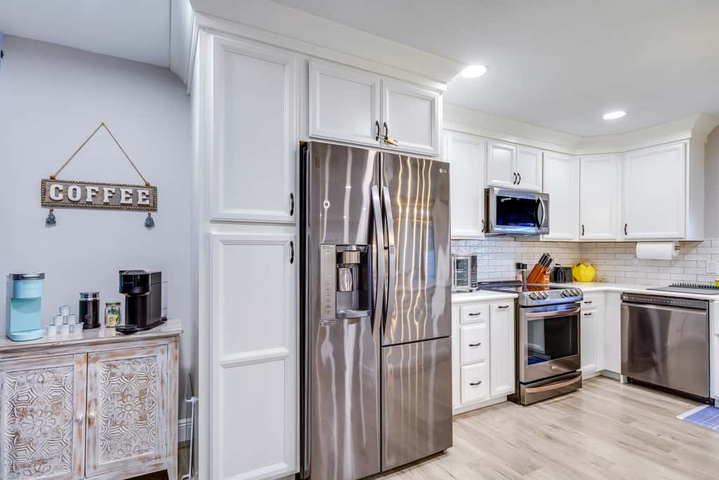 5 Mi to Beach: Jupiter Townhome w/ Pool Access