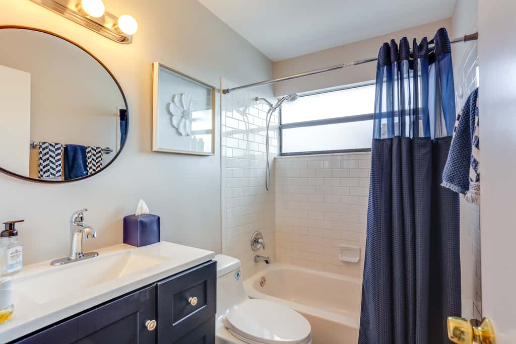 5 Mi to Beach: Jupiter Townhome w/ Pool Access