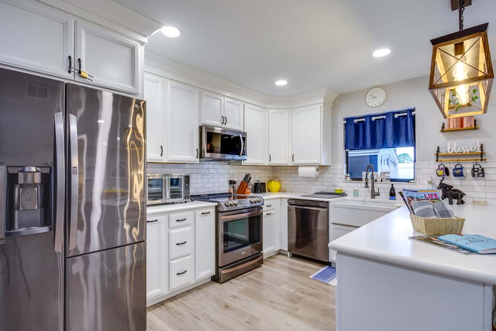 5 Mi to Beach: Jupiter Townhome w/ Pool Access