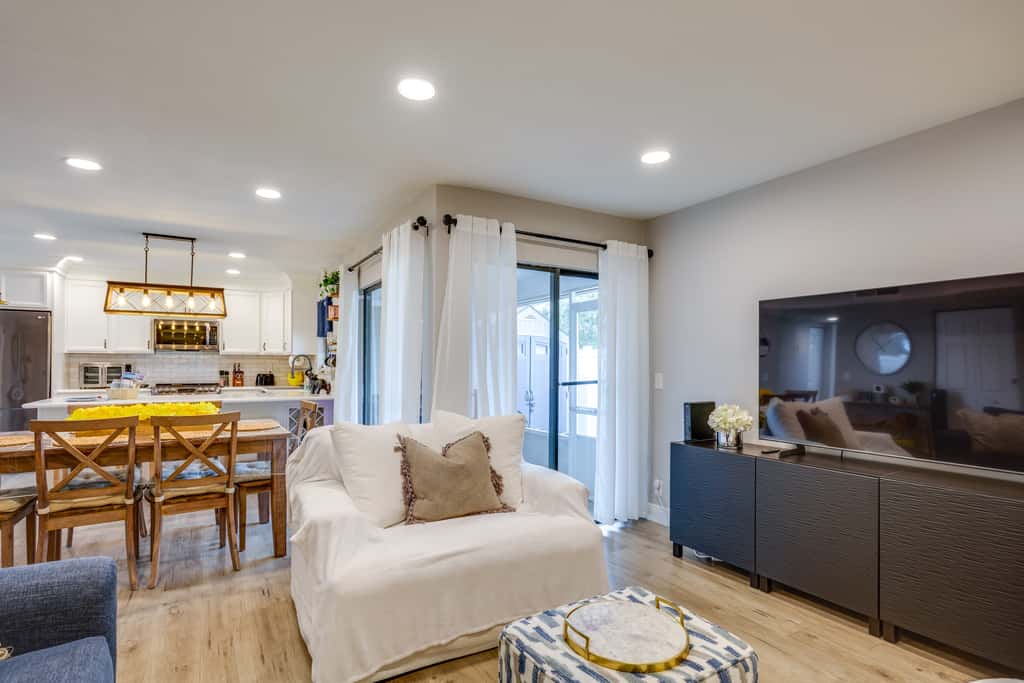 5 Mi to Beach: Jupiter Townhome w/ Pool Access