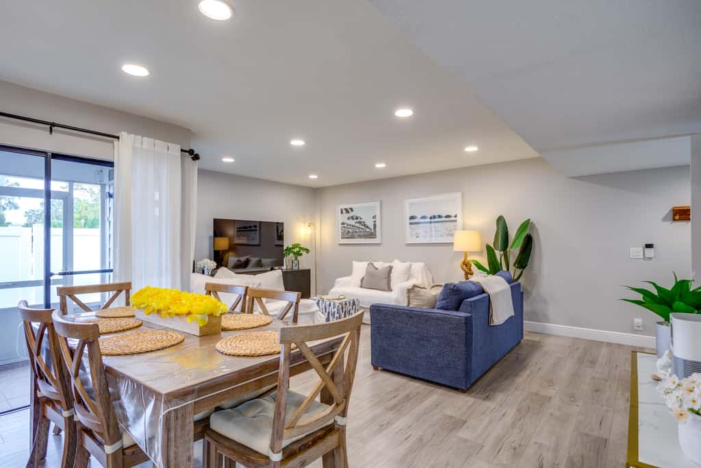 5 Mi to Beach: Jupiter Townhome w/ Pool Access