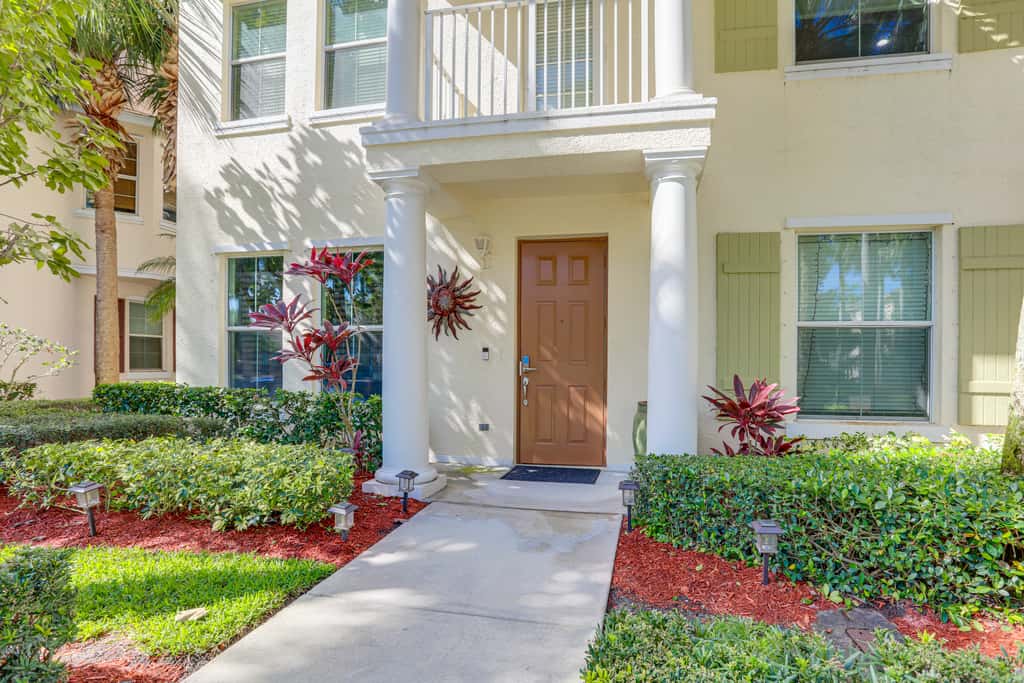 Pet-Friendly Studio: 6 Mi to Jupiter Beach Park!