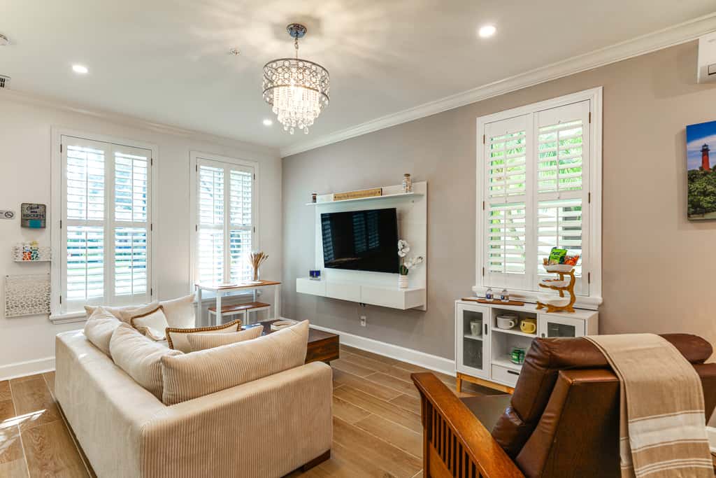 Pet-Friendly Studio: 6 Mi to Jupiter Beach Park!