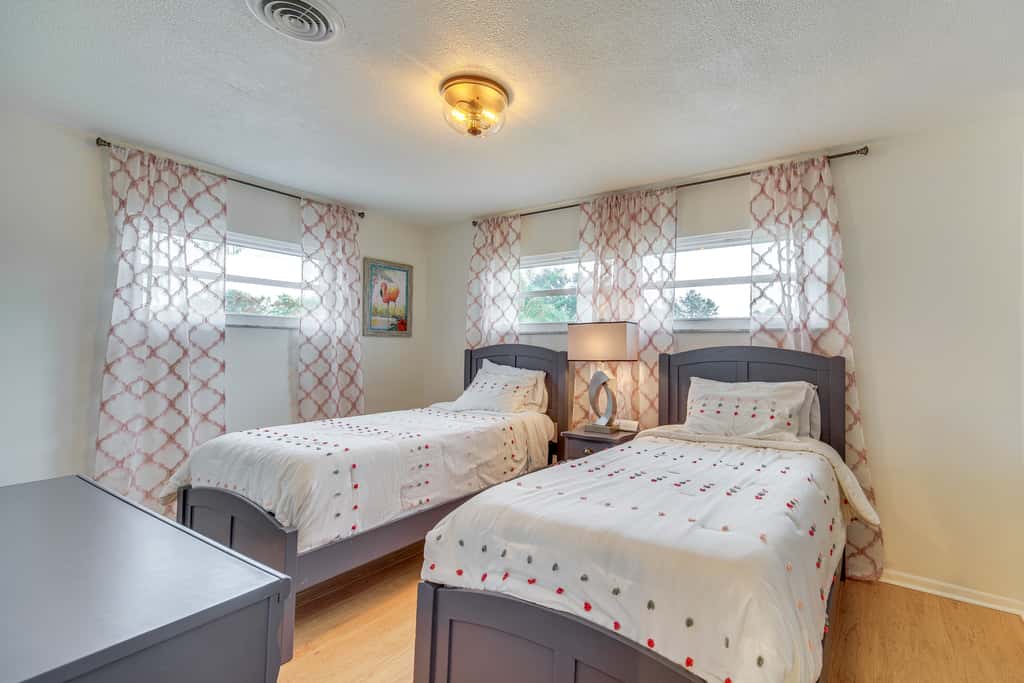 Poolside Paradise! Central Merritt Island Home