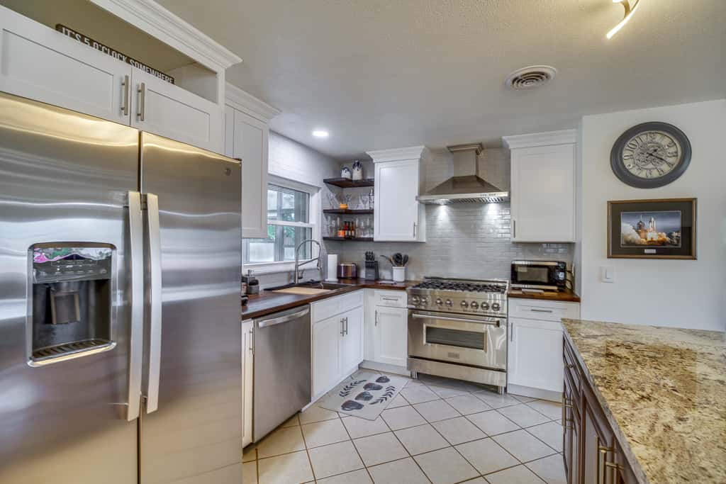 Poolside Paradise! Central Merritt Island Home