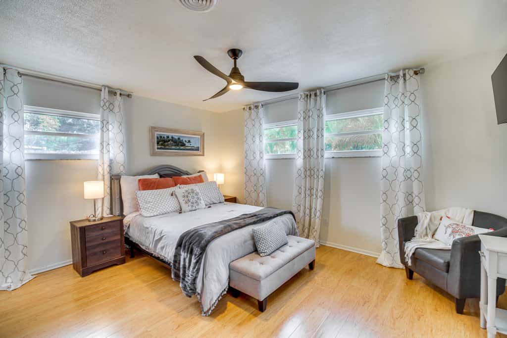 Poolside Paradise! Central Merritt Island Home