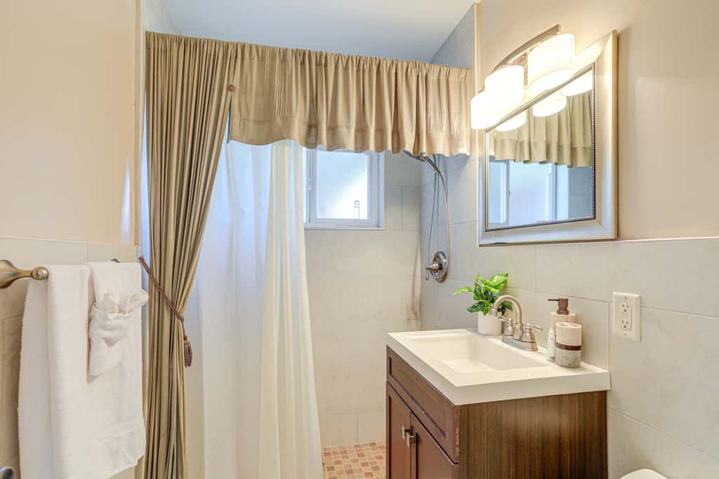 Sunny Port St Lucie Home: Lanai & Golf Course View