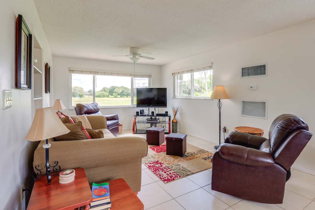 Sunny Port St Lucie Home: Lanai & Golf Course View