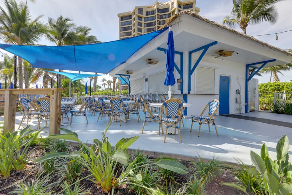 Fort Pierce Condo w/ Screened Porch: Walk to Beach