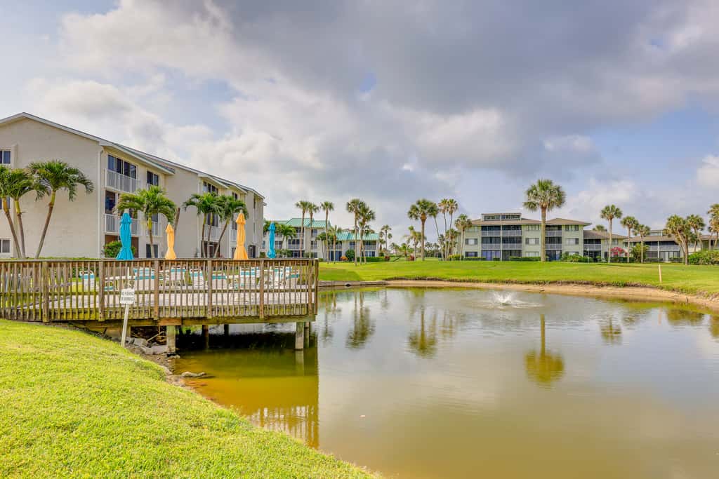 Pool, Golf & Beach Access: Fort Pierce Condo!
