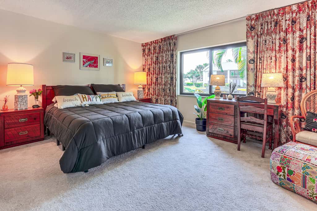 Condo w/ Patio & Resort Amenities in Fort Pierce!