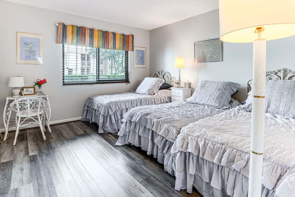 Condo w/ Patio & Resort Amenities in Fort Pierce!
