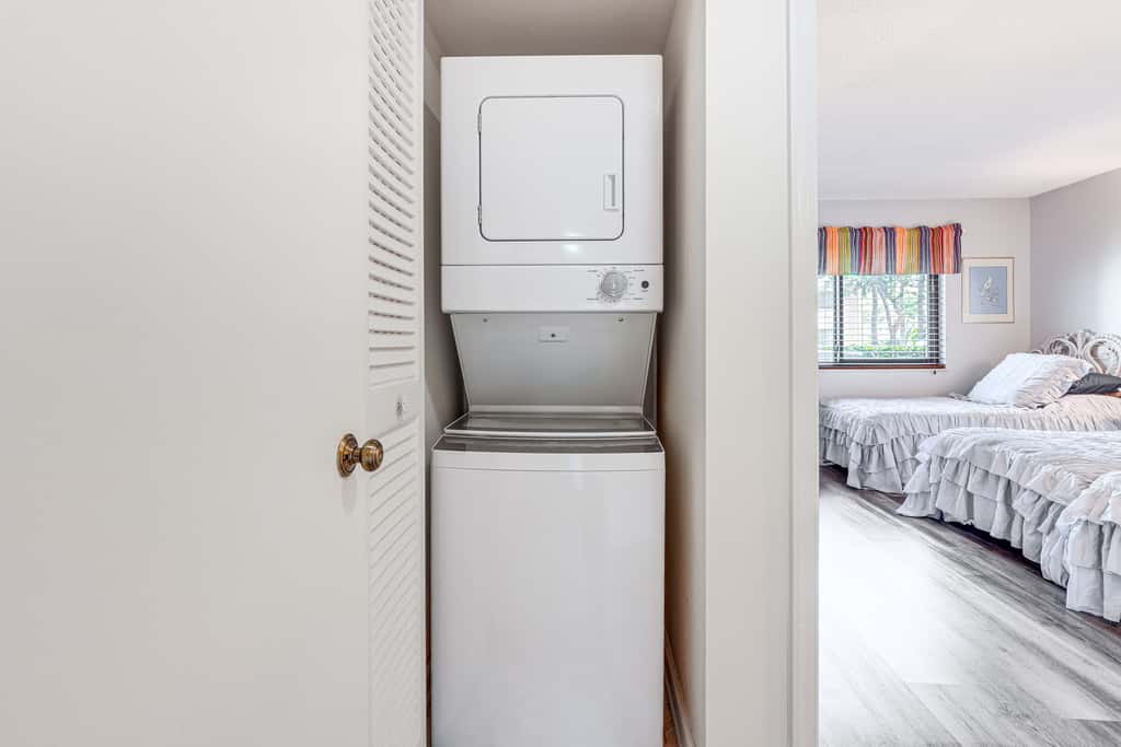 Condo w/ Patio & Resort Amenities in Fort Pierce!
