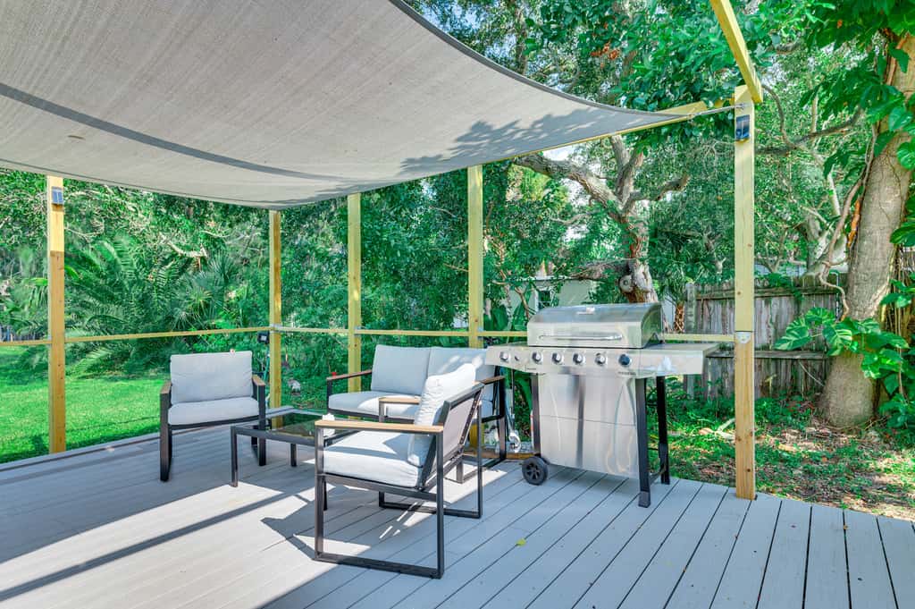 Centrally Located Merritt Island Cottage w/ Deck!