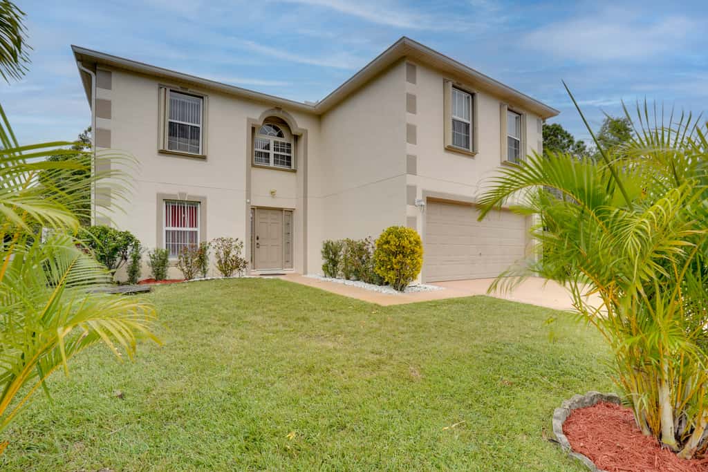 Family Gem in Port St Lucie w/ Backyard & Pool!