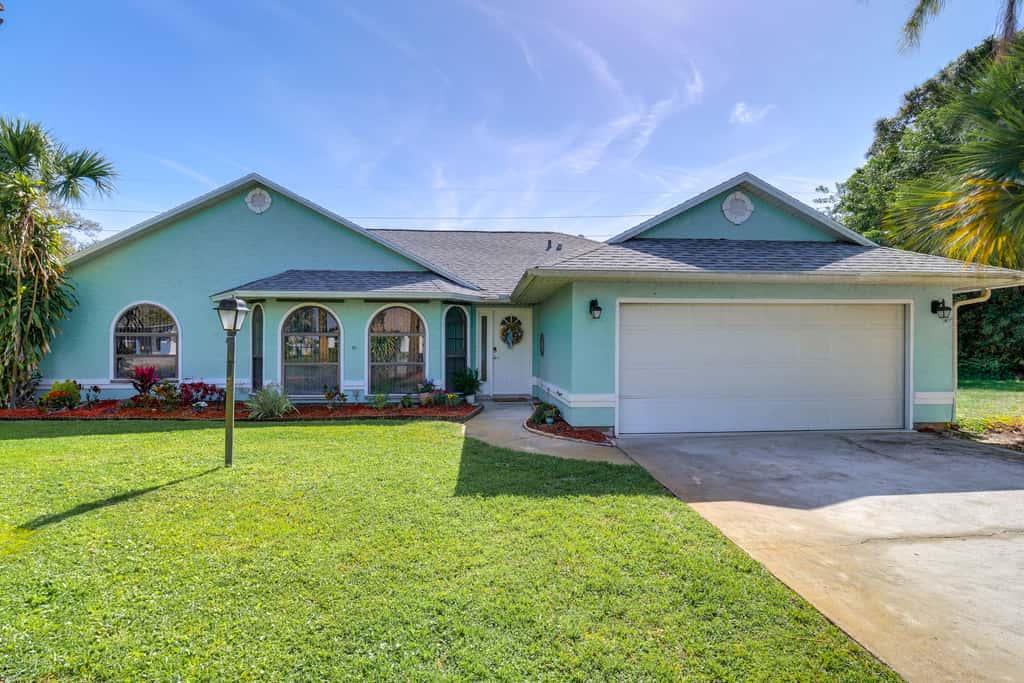 2 Mi to Water: Sebastian Home w/ Pool!