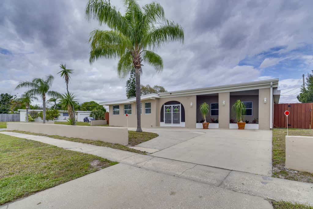 5 Mi to Beaches: Melbourne Duplex w/ Heated Pool!