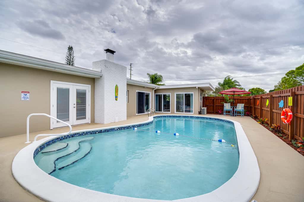 5 Mi to Beaches: Melbourne Duplex w/ Heated Pool!