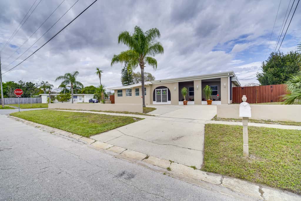5 Mi to Beaches: Melbourne Duplex w/ Heated Pool!