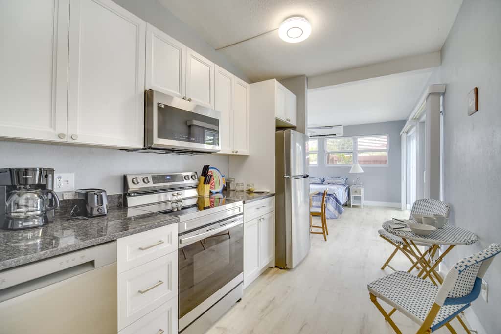 5 Mi to Beaches: Melbourne Duplex w/ Heated Pool!