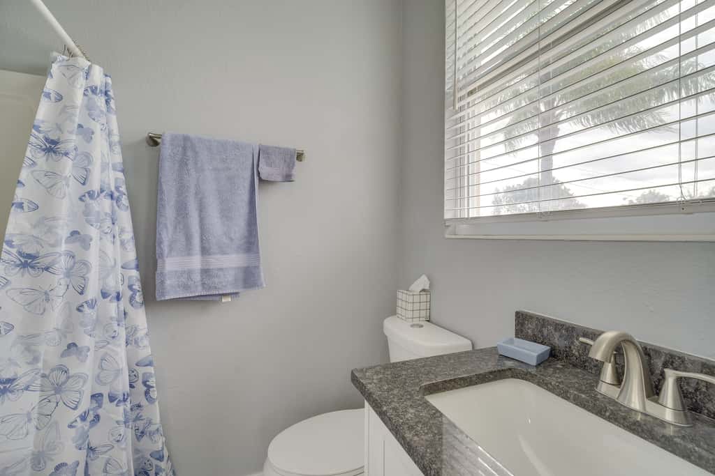 5 Mi to Beaches: Melbourne Duplex w/ Heated Pool!