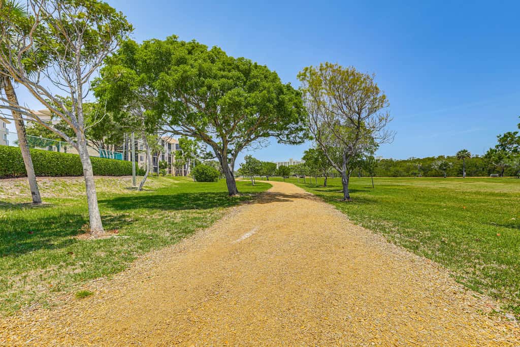 1/2 Mi to Jupiter Beach: Penthouse Condo w/ Views