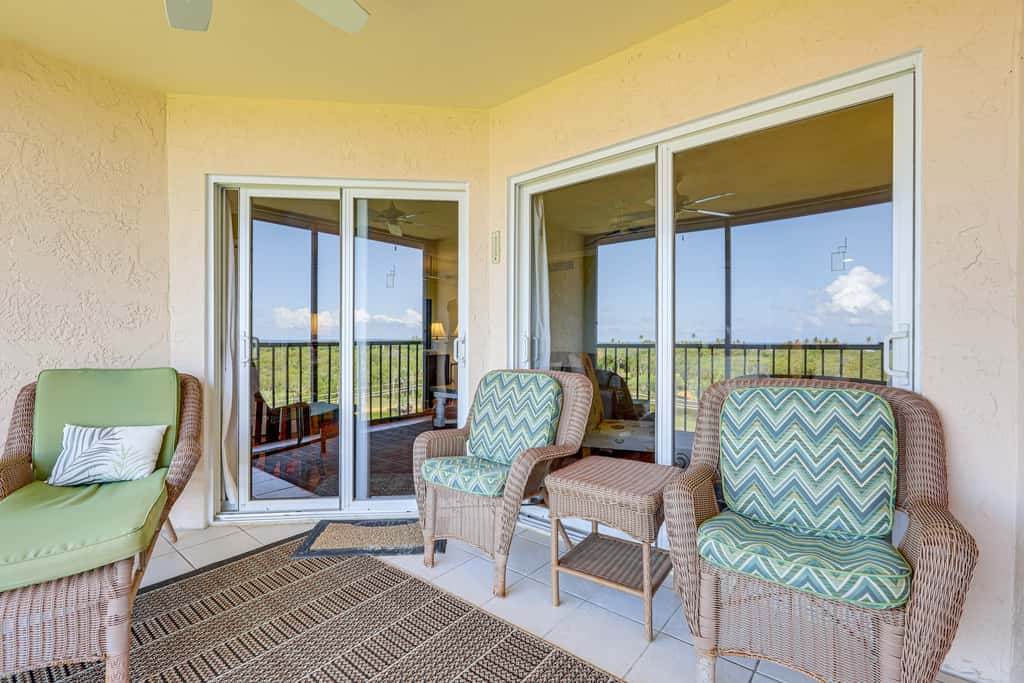 1/2 Mi to Jupiter Beach: Penthouse Condo w/ Views