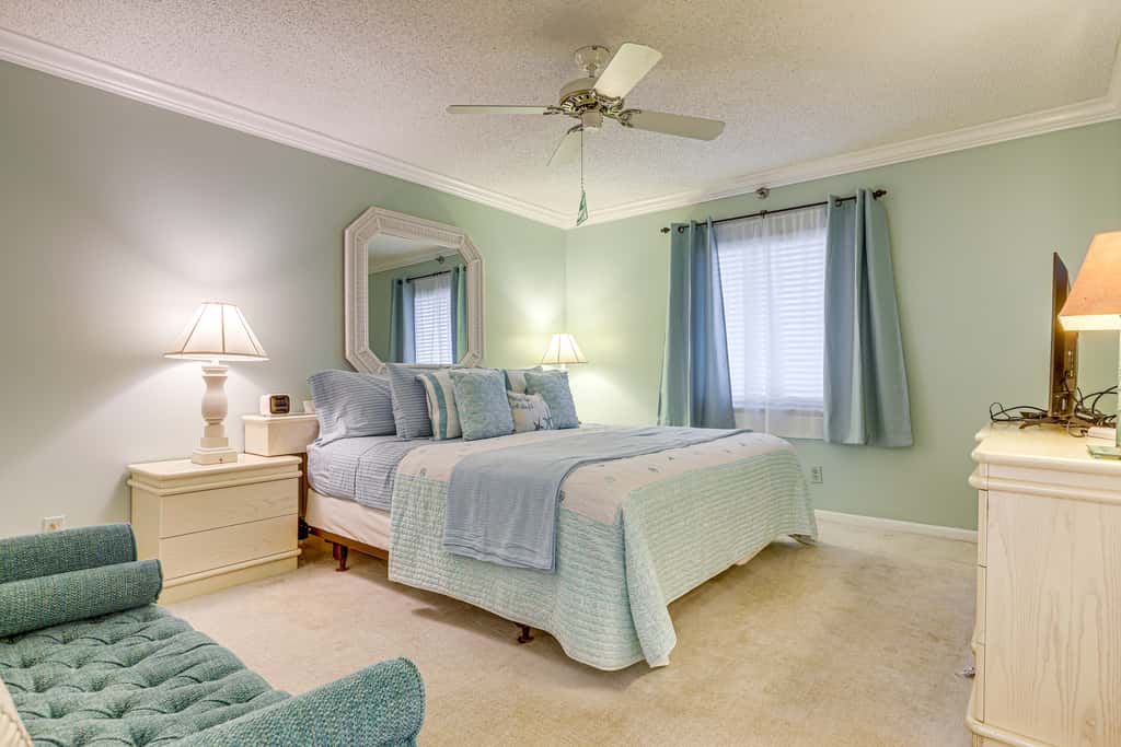 1/2 Mi to Jupiter Beach: Penthouse Condo w/ Views