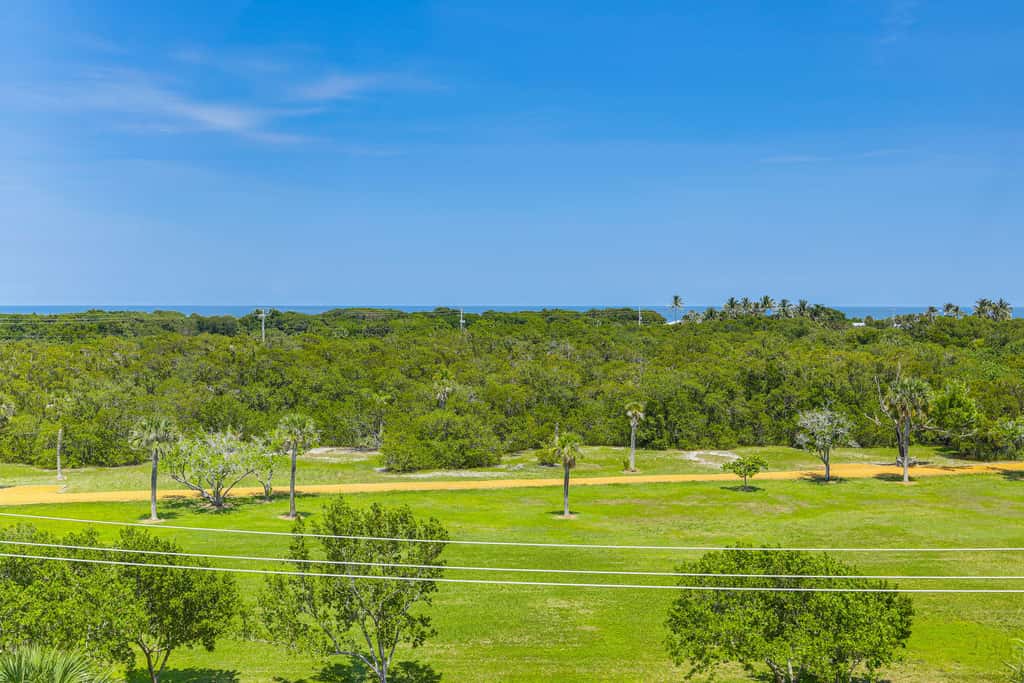 1/2 Mi to Jupiter Beach: Penthouse Condo w/ Views
