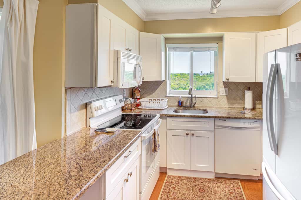 1/2 Mi to Jupiter Beach: Penthouse Condo w/ Views