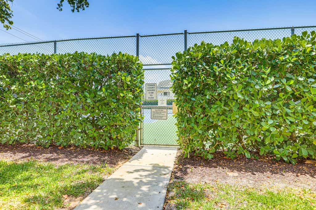 1/2 Mi to Jupiter Beach: Penthouse Condo w/ Views