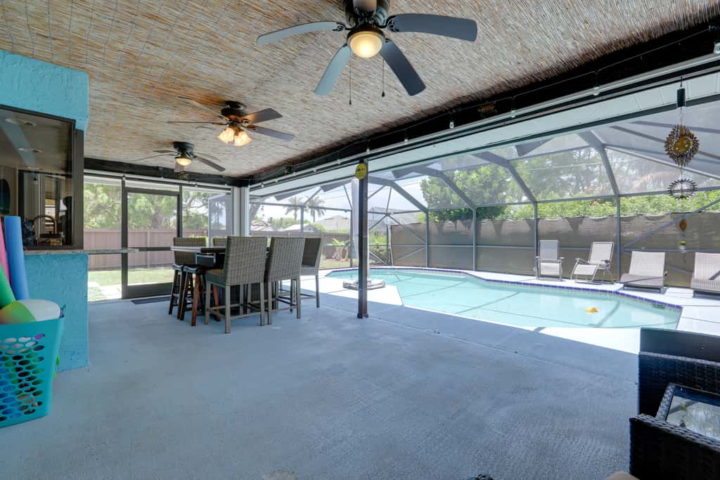 Private Pool & Yard: Family Home in Port St Lucie