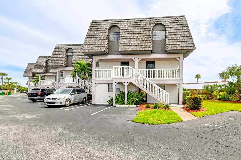 Steps to Sand: Condo w/ Pool Access in Cocoa Beach