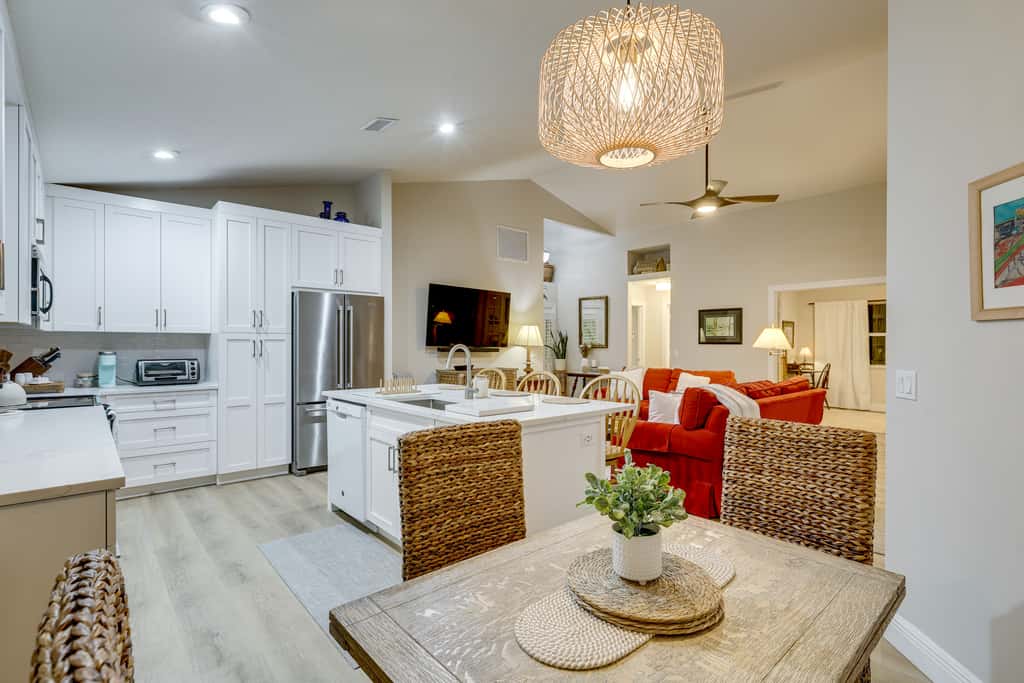 5 Mi to Stuart Beach! Home w/ Pet-Friendly Yard