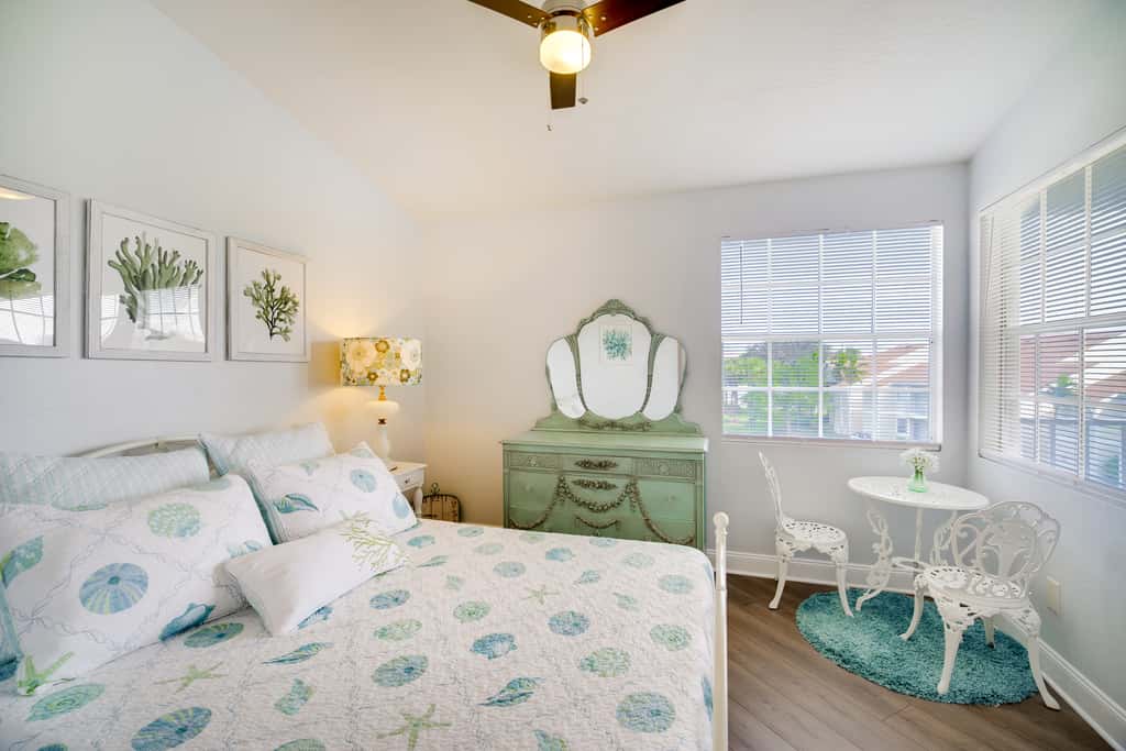 Walk to Canova Beach Park: Couple's Coastal Condo