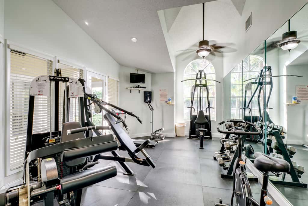 Walk to Canova Beach Park: Couple's Coastal Condo