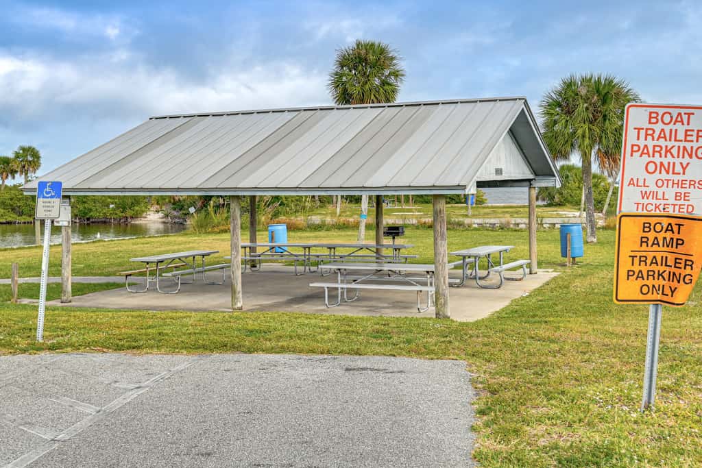 1/2 Mi to River! Poolside Escape on Merritt Island