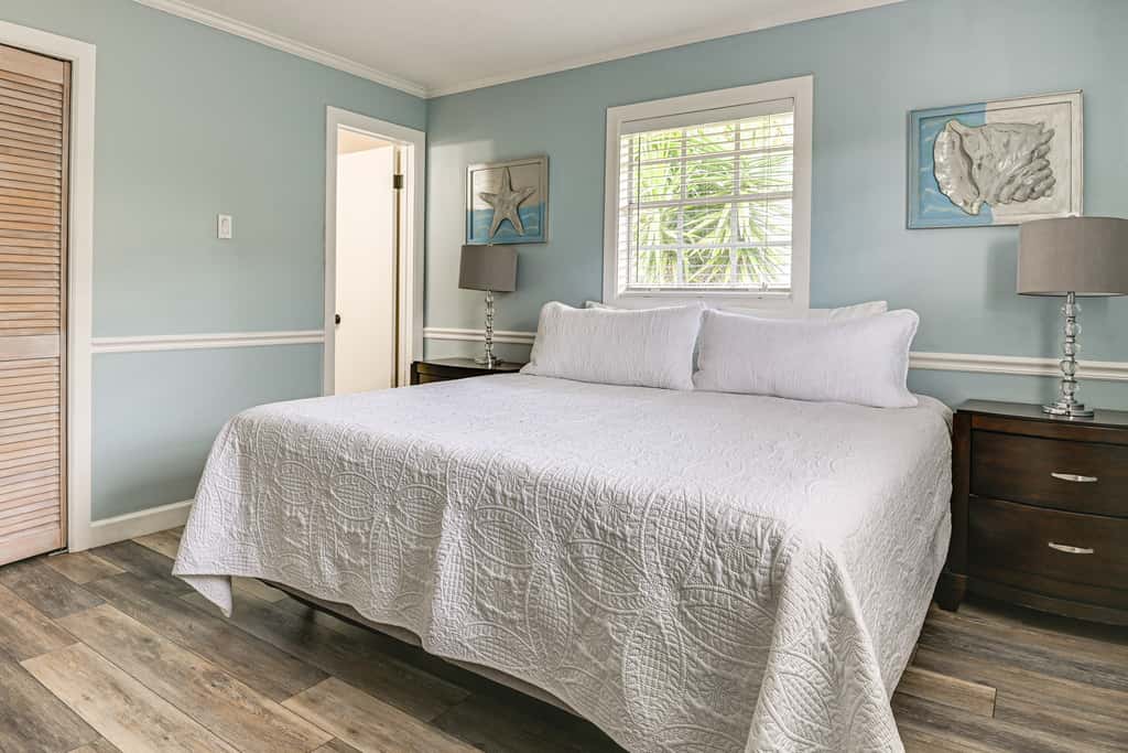 1/2 Mi to River! Poolside Escape on Merritt Island