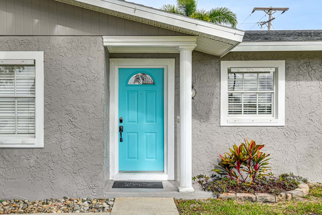 1/2 Mi to River! Poolside Escape on Merritt Island