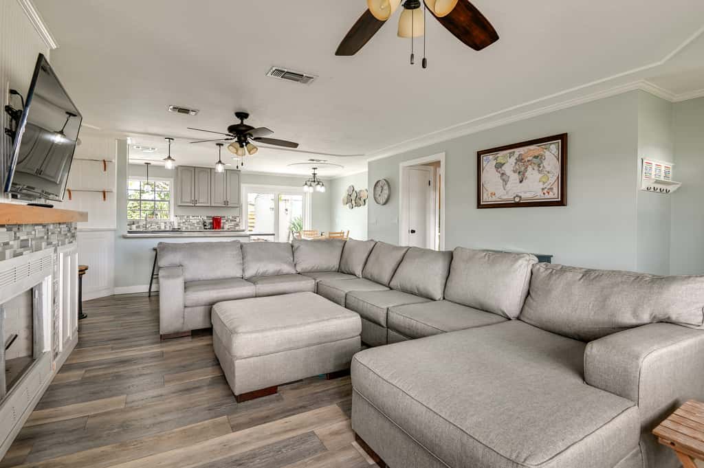 1/2 Mi to River! Poolside Escape on Merritt Island